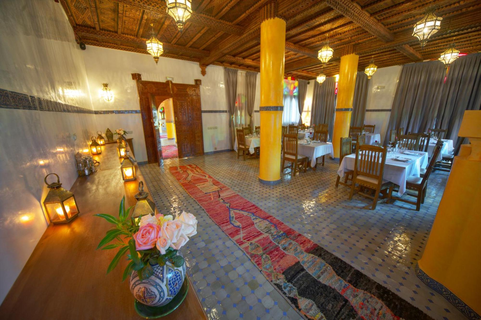 Oz Palace Ouarzazate & Spa Tajda Bagian luar foto