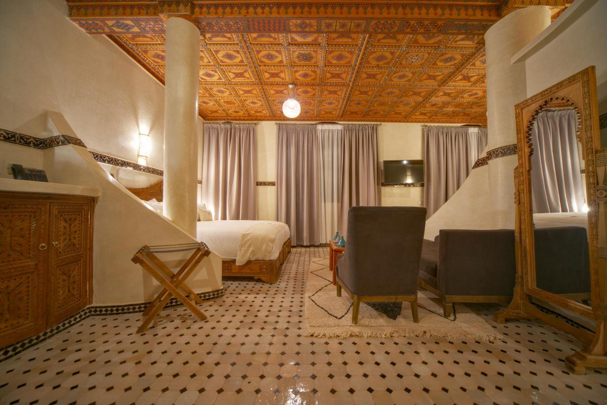 Oz Palace Ouarzazate & Spa Tajda Bagian luar foto