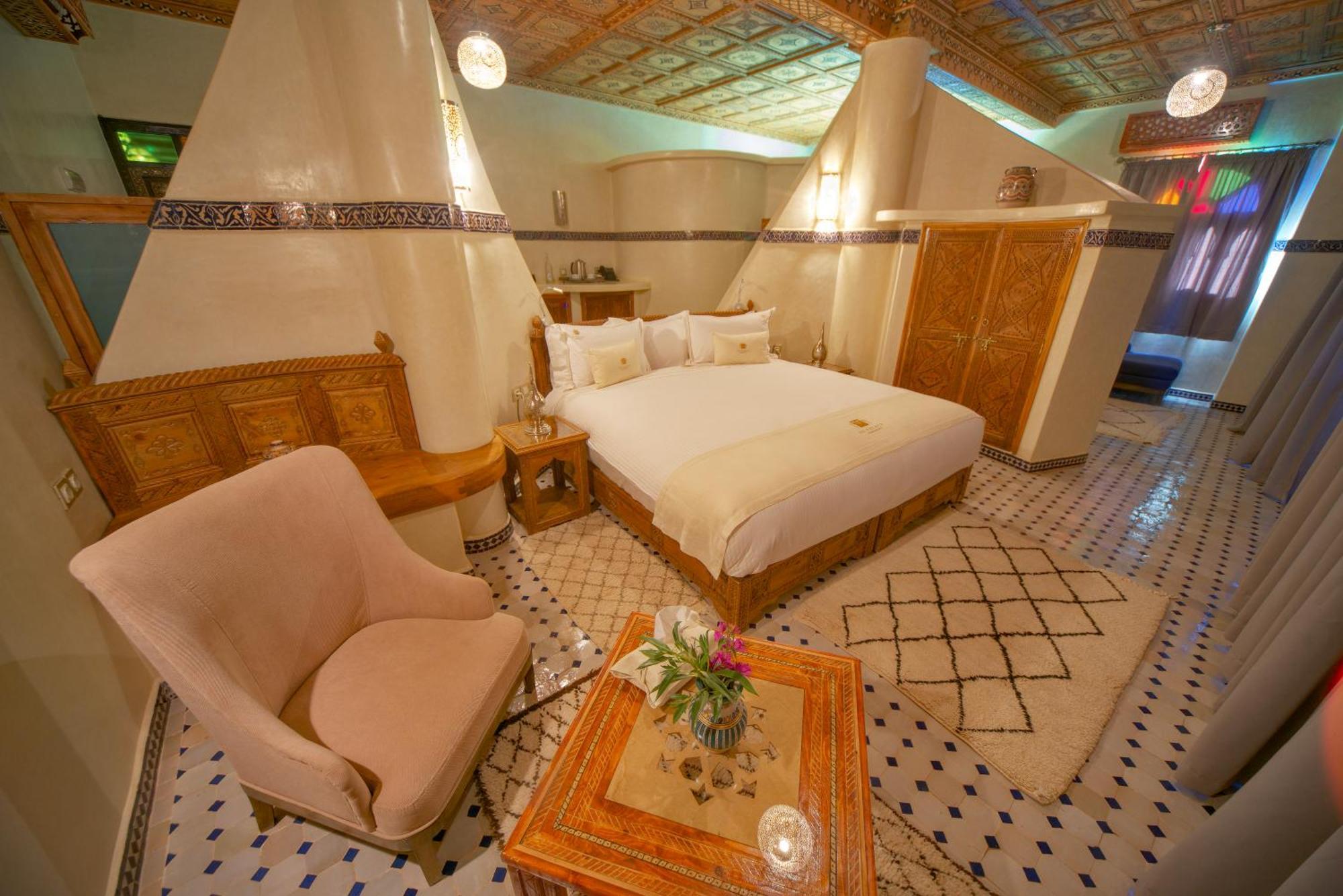Oz Palace Ouarzazate & Spa Tajda Bagian luar foto